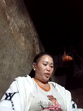 Snapshot of dakota-kis chatting on 02-25-26, 12:49 dakota-kis online show from 02-25-26, 12:49