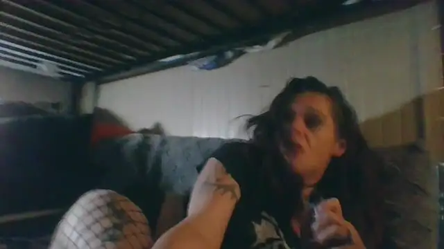 Snapshot of TalkHard chatting on 02-19-26, 03:58 TalkHard online show from 02-19-26, 03:58