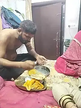 Snapshot of hornycouple20000 chatting on 02-28-26, 11:04 hornycouple20000 online show from 02-28-26, 11:04