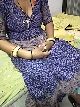 Snapshot of hornycouple20000 chatting on 03-01-26, 04:07 hornycouple20000 online show from 03-01-26, 04:07