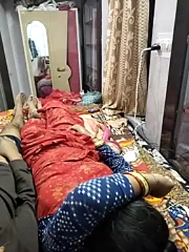 Snapshot of hornycouple20000 chatting on 02-13-26, 05:02 hornycouple20000 online show from 02-13-26, 05:02