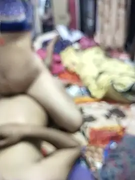 Snapshot of hornycouple20000 chatting on 02-24-26, 05:25 hornycouple20000 online show from 02-24-26, 05:25