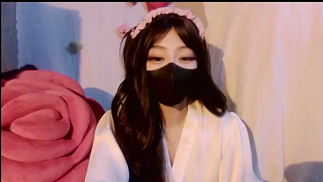 Snapshot of Girl-wets chatting on 02-13-26, 05:13 Girl-wets online show from 02-13-26, 05:13