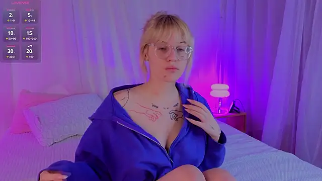 Snapshot of no_1dea chatting on 02-24-26, 08:26 no 1dea online show from 02-24-26, 08:26