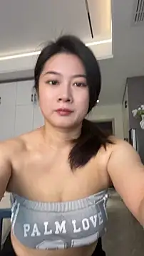 Snapshot of mo-mo-69 chatting on 06-15-26, 07:41 mo-mo-69 online show from 06-15-26, 07:41