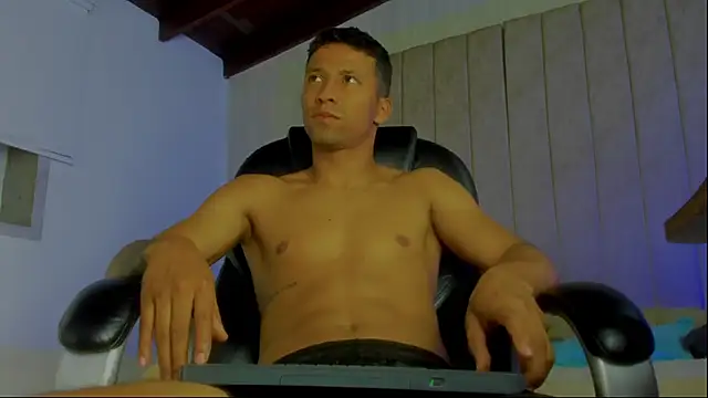 Snapshot of Liam_Mush chatting on 01-11-26, 12:50 Liam Mush online show from 01-11-26, 12:50