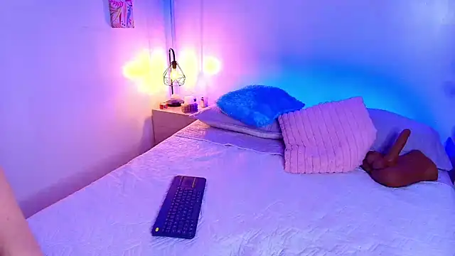 kitty whitte online show from 02-07-26, 06:16