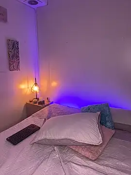 kitty whitte online show from 02-08-26, 12:58