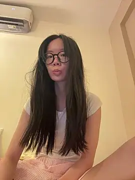 PetiteTight online show from 05-30-26, 01:06