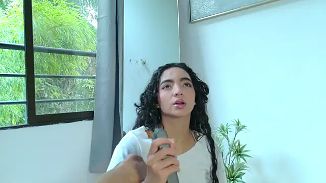 adelineevs online show from 01-11-26, 09:22