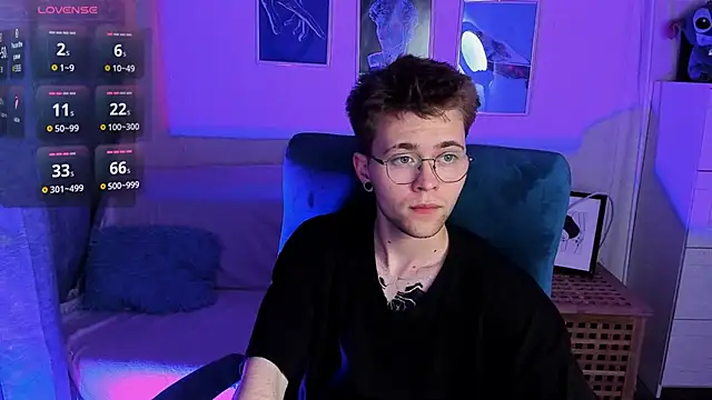 Snapshot of Tomas_Norton chatting on 06-19-26, 08:36 Tomas Norton online show from 06-19-26, 08:36