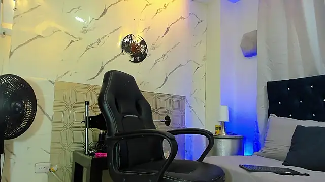 asher lux online show from 02-25-26, 08:08