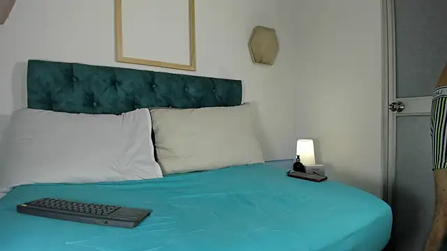 asher lux online show from 06-09-26, 07:37