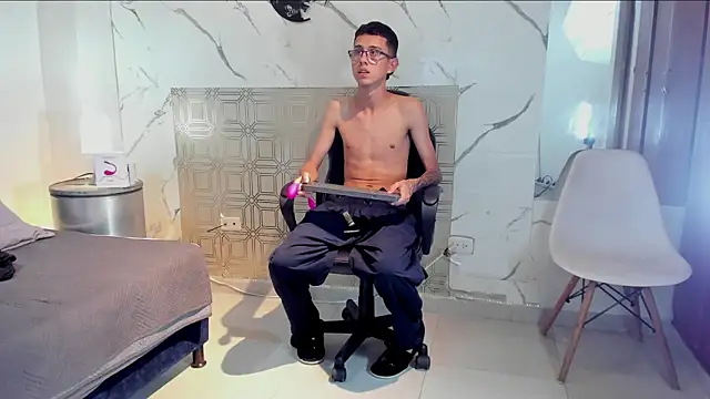 asher lux online show from 03-20-26, 07:37