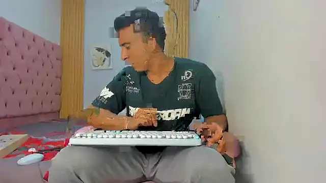 axelsavage042 online show from 01-07-26, 08:25