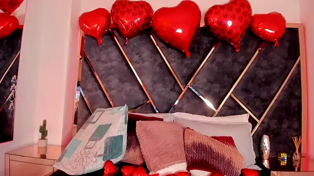 Chloe Connor online show from 02-14-26, 04:45