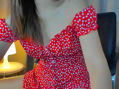 Snapshot of Andrea_bricks06 chatting on 12-18-24, 07:36 Andrea bricks06 online show from 12-18-24, 07:36