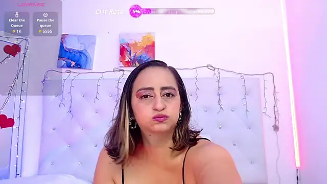 queendesiree  online show from 02-26-26, 08:09