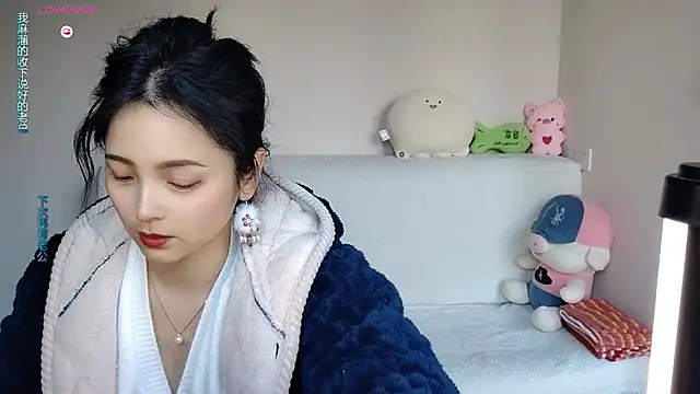 -J-o-y- online show from 01-08-26, 01:44