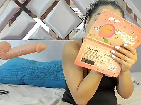 MiaKleinX online show from 03-10-26, 03:32