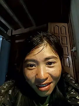 Snapshot of Hiniyk2 chatting on 01-13-26, 04:49 Hiniyk2 online show from 01-13-26, 04:49