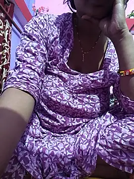 Snapshot of Simmisingh99 chatting on 01-09-26, 09:44 Simmisingh99 online show from 01-09-26, 09:44