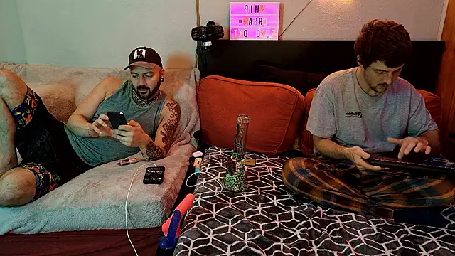 Dozercockweed online show from 04-17-26, 04:48