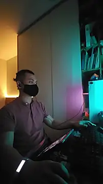 Snapshot of OnlyHand9x chatting on 02-23-26, 05:02 OnlyHand9x online show from 02-23-26, 05:02