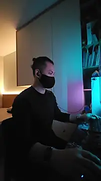 Snapshot of OnlyHand9x chatting on 03-03-26, 05:31 OnlyHand9x online show from 03-03-26, 05:31