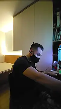 Snapshot of OnlyHand9x chatting on 02-07-26, 05:32 OnlyHand9x online show from 02-07-26, 05:32