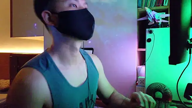 Snapshot of OnlyHand9x chatting on 06-24-26, 05:00 OnlyHand9x online show from 06-24-26, 05:00
