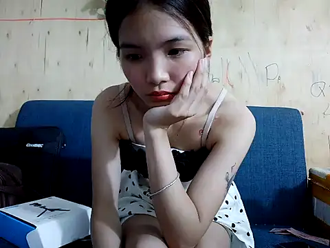 Snapshot of Navy_Vina chatting on 05-30-26, 10:43 Navy Vina online show from 05-30-26, 10:43