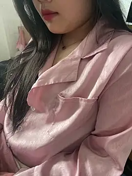 Linh DuongSexy online show from 02-27-26, 02:45