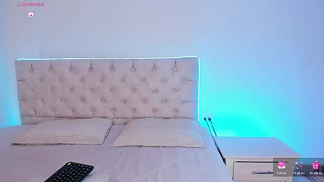 Snapshot of Diamond__cherry69 chatting on 02-20-26, 01:46 Diamond cherry69 online show from 02-20-26, 01:46