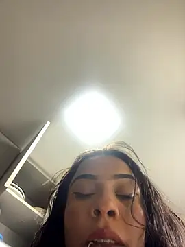 Snapshot of Lunnnaa777 chatting on 01-12-26, 03:24 Lunnnaa777 online show from 01-12-26, 03:24