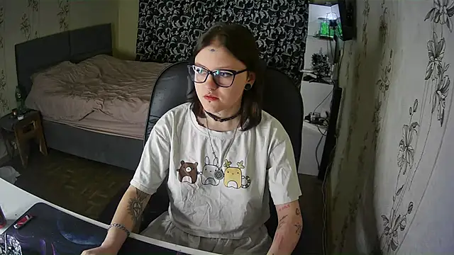 Withbeautyeyes online show from 01-13-26, 02:10