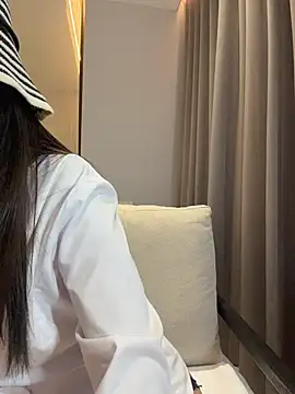 ZJbaby online show from 06-24-26, 02:26