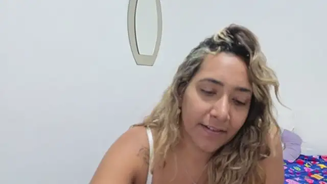Snapshot of IsabelaAcosta chatting on 05-30-26, 08:14 IsabelaAcosta online show from 05-30-26, 08:14