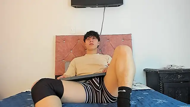 Liam saint online show from 01-06-26, 12:20