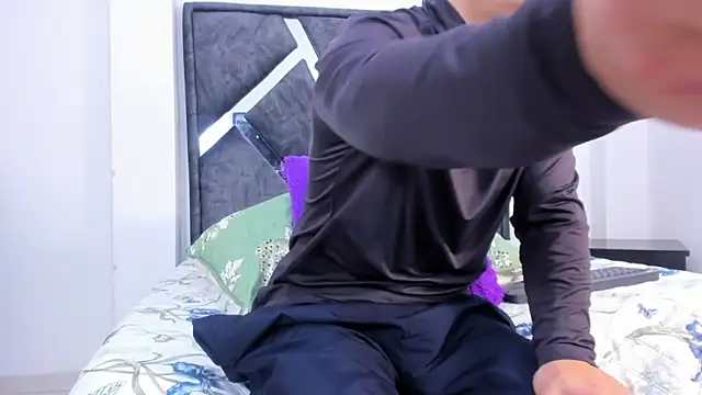 Liam saint online show from 02-14-26, 12:16