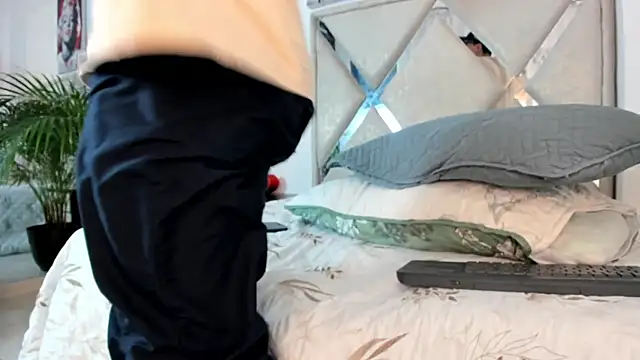 Liam saint online show from 02-27-26, 01:11