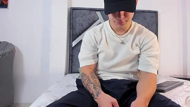 Liam saint online show from 02-13-26, 12:27