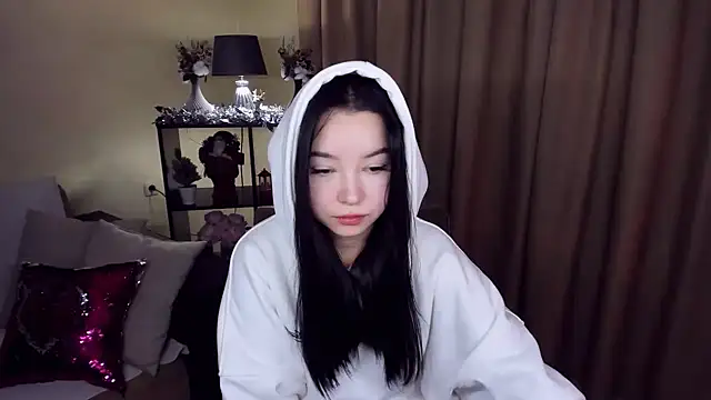 Snapshot of StellaGrace chatting on 01-10-26, 05:03 StellaGrace online show from 01-10-26, 05:03