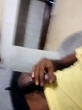 Snapshot of Gogtom2 chatting on 01-09-26, 10:28 Gogtom2 online show from 01-09-26, 10:28