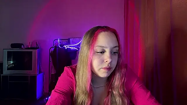 Snapshot of ZoraDearmon chatting on 02-07-26, 09:12 ZoraDearmon online show from 02-07-26, 09:12