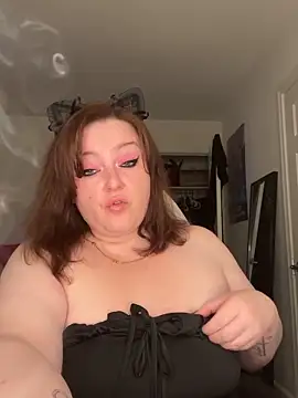 KittyCreamKisses online show from 04-10-26, 05:03