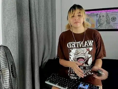 Sandy straw online show from 04-28-26, 11:36