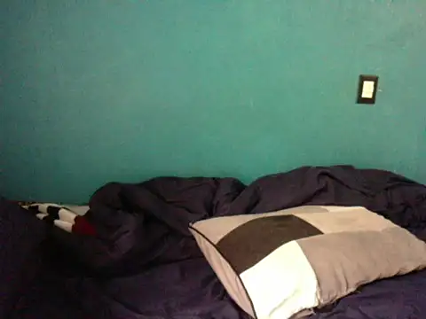 Snapshot of latinomoreno95 chatting on 05-22-26, 04:27 latinomoreno95 online show from 05-22-26, 04:27