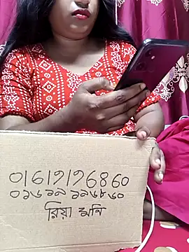 Snapshot of Riyamoni7485 chatting on 04-21-26, 06:47 Riyamoni7485 online show from 04-21-26, 06:47