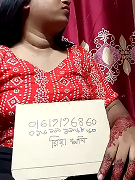 Snapshot of Riyamoni7485 chatting on 04-26-26, 06:05 Riyamoni7485 online show from 04-26-26, 06:05